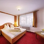 Smaragdhotel Tauernblick 4*