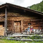 Smaragdhotel Tauernblick 4*