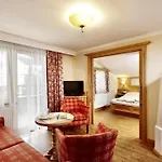 Hotel Smaragdhotel Tauernblick 4*