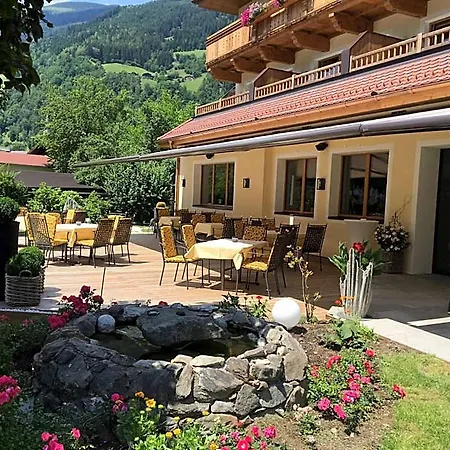 Smaragdhotel Tauernblick Hotel