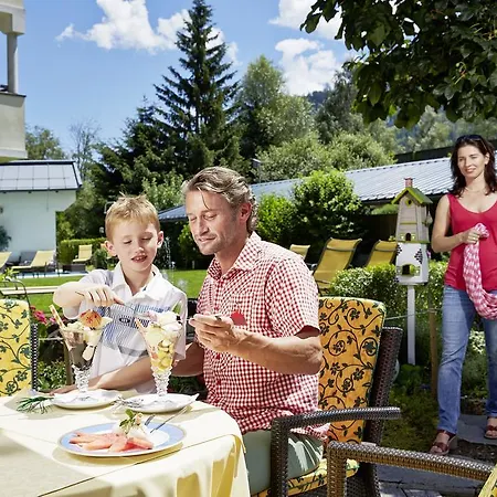 Hotel Smaragdhotel Tauernblick 4*