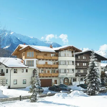 Отель Smaragdhotel Tauernblick